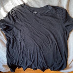 Black Old Navy T-Shirt-Large